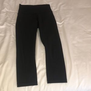 Cropped Lululemon Leggings (luxtreme)